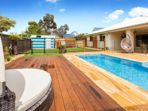 MALIBU SAFETY BEACH - Tourism Adelaide 3