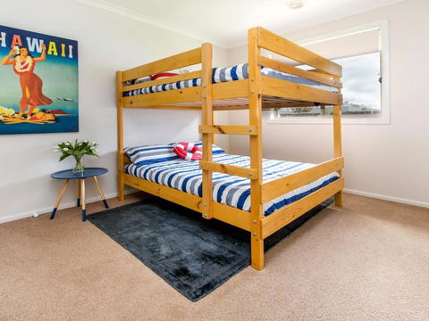 MALIBU SAFETY BEACH - Tourism Adelaide 1