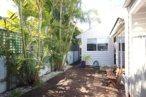 MAGIC BEACH HOUSE PET FRIENDLY - Tourism Adelaide 7