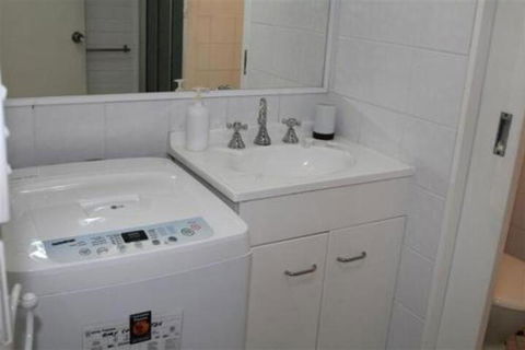 VILLA MANYANA 7 - Tourism Adelaide 3