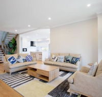 Lux Style 4BR Townhouseashwood - Tourism Adelaide