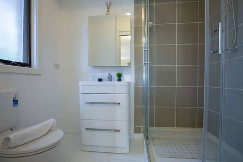 Quiet & Peaceful 3bed2bath Home @keilor Downs - Tourism Adelaide 3