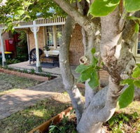 SUMMER HOUSE CENTRAL LOCATION Near PARK - Tourism Adelaide