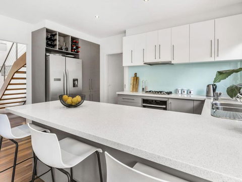 BANGALOW MORNINGTON - Tourism Adelaide 1