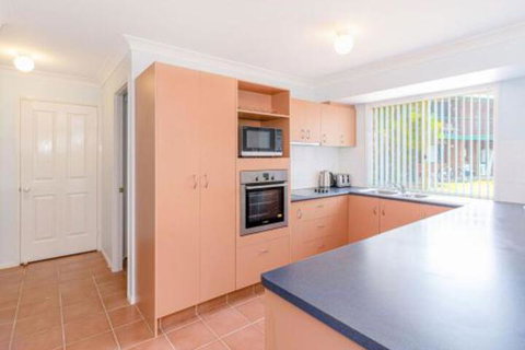 Ralphs Cottage Orion Drive Yamba Pet Friendly Free Wi Fi No Linen - Tourism Adelaide 7