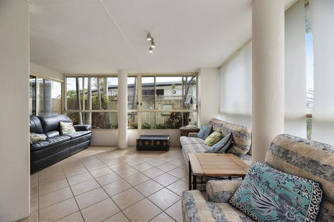 Fabulous Pet Friendly Family Home - 3 Carribean Court - Tourism Adelaide 7