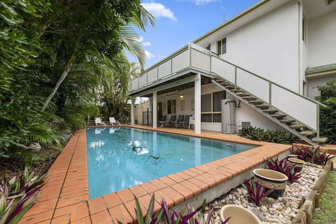 Fabulous Pet Friendly Family Home - 3 Carribean Court - Tourism Adelaide 1