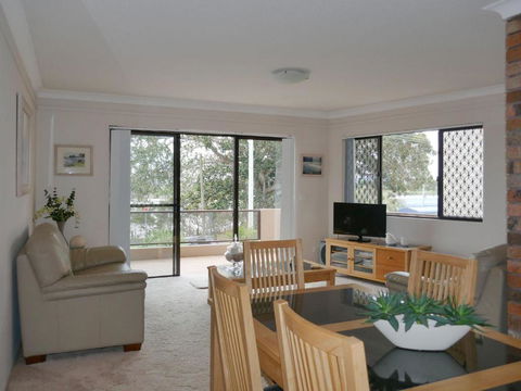 Renas Court 2 - Tourism Adelaide 2