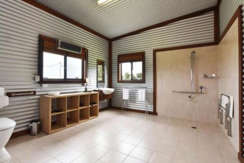 Kelman Cottage Tucked Away With Pool + Native Wildlife - Tourism Adelaide 7