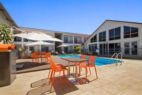 Velocity Motel & Bistro WA - Tourism Adelaide 7