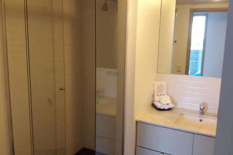 Apartment View Docklands Melbourne - Tourism Adelaide 4