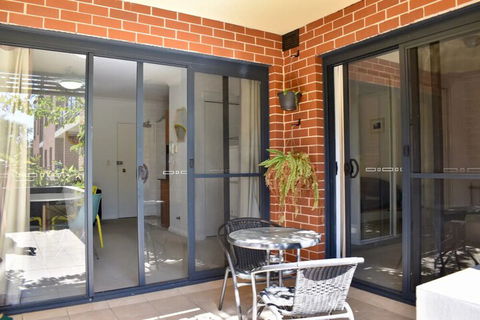 Quiet 1 Bedroom Flat In Concord - Tourism Adelaide 0