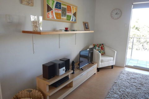 Unit 2 At 4 Pelican Street, Peregian Beach, Noosa Area - Tourism Adelaide 3