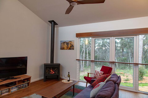 Ducknow On Braeside - Tourism Adelaide 5