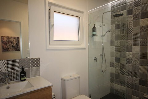 Ducknow On Braeside - Tourism Adelaide 2