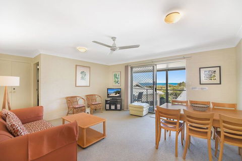 Unit 3 At 4 Pelican Street, Peregian Beach, Noosa Shire - Tourism Adelaide 4
