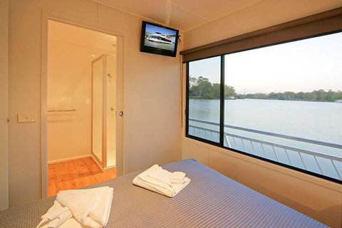 All Seasons Houseboats - Tourism Adelaide 1