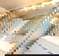 Contemporary 2 Bedroom Beachfront Apartment - Tourism Adelaide