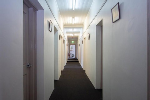 The Globe Hotel Rylstone - Tourism Adelaide 3