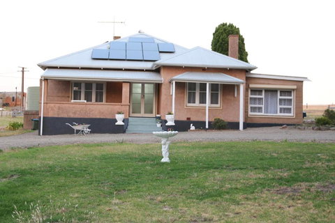 Pink Gums Farmstay - Tourism Adelaide 4