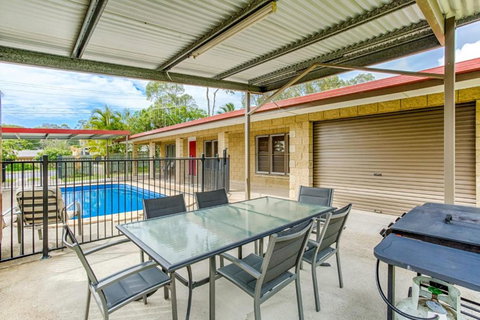 14 Double Island Drive Rainbow Beach Large Holiday House With PoolPets Welcome Free Wi Fi - Tourism Adelaide 7