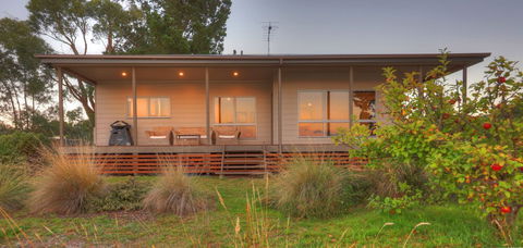 Tides Reach - Essentially Tas Dover - Tourism Adelaide 0