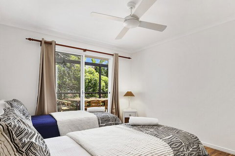 Stunning Sunshine Beach House In Prime Location 31 Ferguson Street - Tourism Adelaide 4