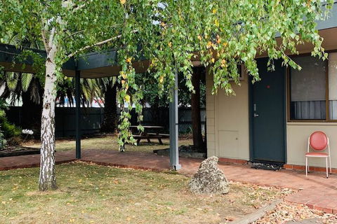 The Caledonian Hotel Motel - Tourism Adelaide 1