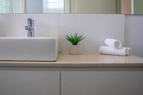 5 Bedroom Close To Beach & Moorpanyal Park - Tourism Adelaide 3