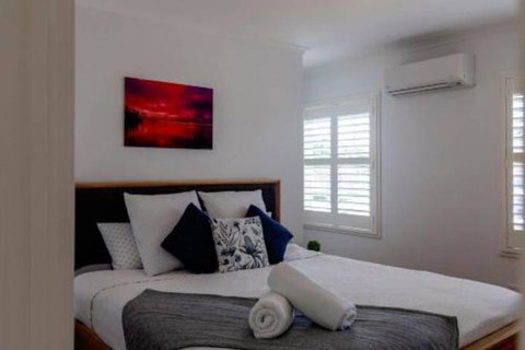 5 Bedroom Close To Beach & Moorpanyal Park - Tourism Adelaide 4