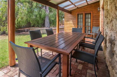 Annies Retreat - Tourism Adelaide 3