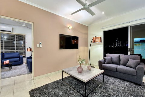 Darwin City Lights Jacuzzi - Tourism Adelaide 6