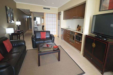 2 BDR / Apt / Foxtel / WiFi / Pool / Parking / Spa / Hervey Bay - Tourism Adelaide 5