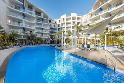 2 BDR / Apt / Foxtel / WiFi / Pool / Parking / Spa / Hervey Bay - Tourism Adelaide 0
