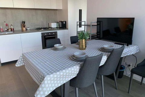 Avant Garde Living In The Heart Of The City - Tourism Adelaide 7