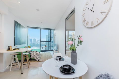SKY Heart Of BNE City 2bed APT Pool& Gym Qbn222-18 - Tourism Adelaide 6