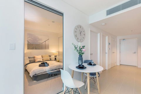 SKY Heart Of BNE City 2bed APT Pool& Gym Qbn222-18 - Tourism Adelaide 3