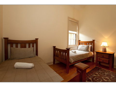 Fairholme Townhouse - Tourism Adelaide 1