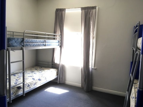 Shingos Backpackers - Tourism Adelaide 6