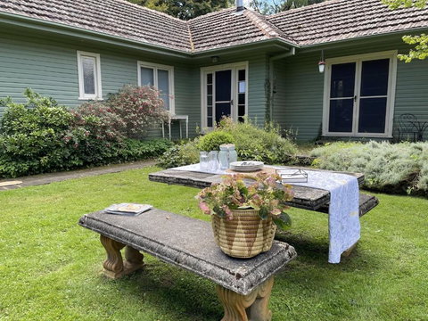 GOWAN ROSS COTTAGE - Tourism Adelaide 1