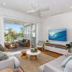 KINGY BEACH HOUSE At 162 - Tourism Adelaide 0