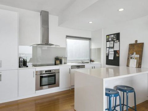 LOUTTIT BAY APARTMENT 2 Main Street With Wifi & Views - Tourism Adelaide 0