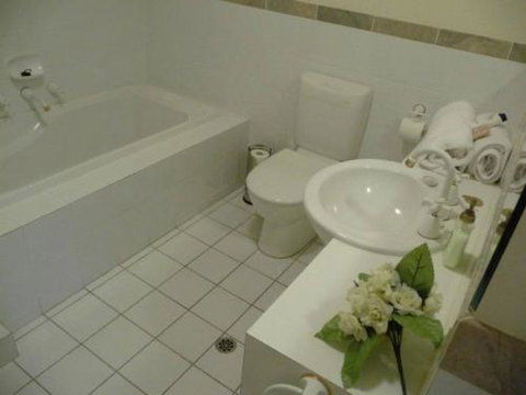 City Escape 3 Bedroom East End Of Adelaide - Tourism Adelaide 1