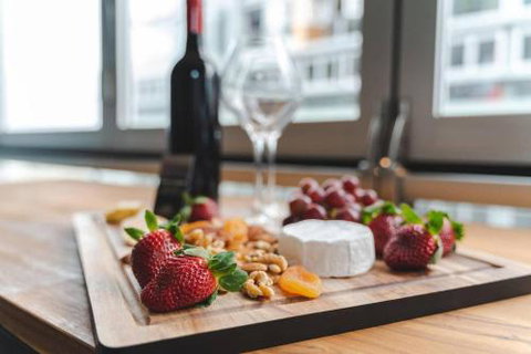 Infinity On Morphett In The Heart Of The Cbd Wifi Nespresso Netflix - Tourism Adelaide 5