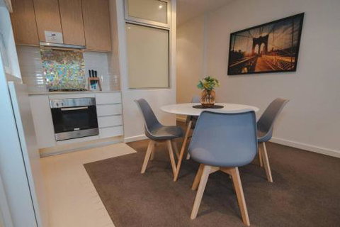 Infinity On Morphett In The Heart Of The Cbd Wifi Nespresso Netflix - Tourism Adelaide 3