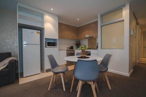 Infinity On Morphett In The Heart Of The Cbd Wifi Nespresso Netflix - Tourism Adelaide 1