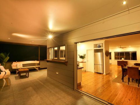 River Breeze 60 Wooli Street Yamba. Linen Unlimited Wi Fi Just Listed. - Tourism Adelaide 6