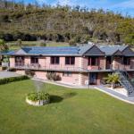Luxury 6 Bedroom Home With Pool & Spa - Tourism Adelaide 0