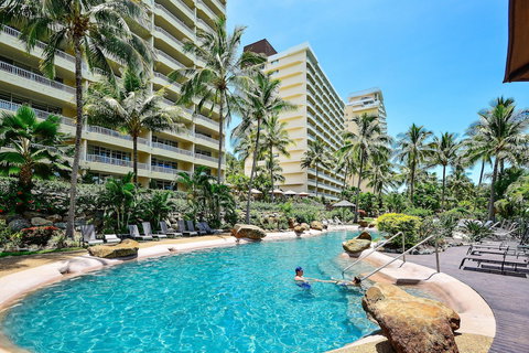 Whitsunday Apartment On Level 6 - Tourism Adelaide 0