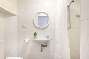 Ultimo 1 Bed. Furnished House W Parking - Tourism Adelaide 5